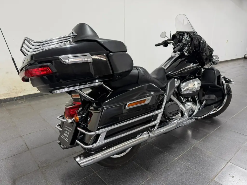 HARLEY DAVIDSON Electra Glide Ultra Limited - Foto