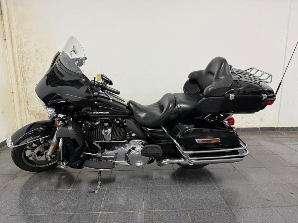 HARLEY DAVIDSON Electra Glide Ultra Limited - Foto