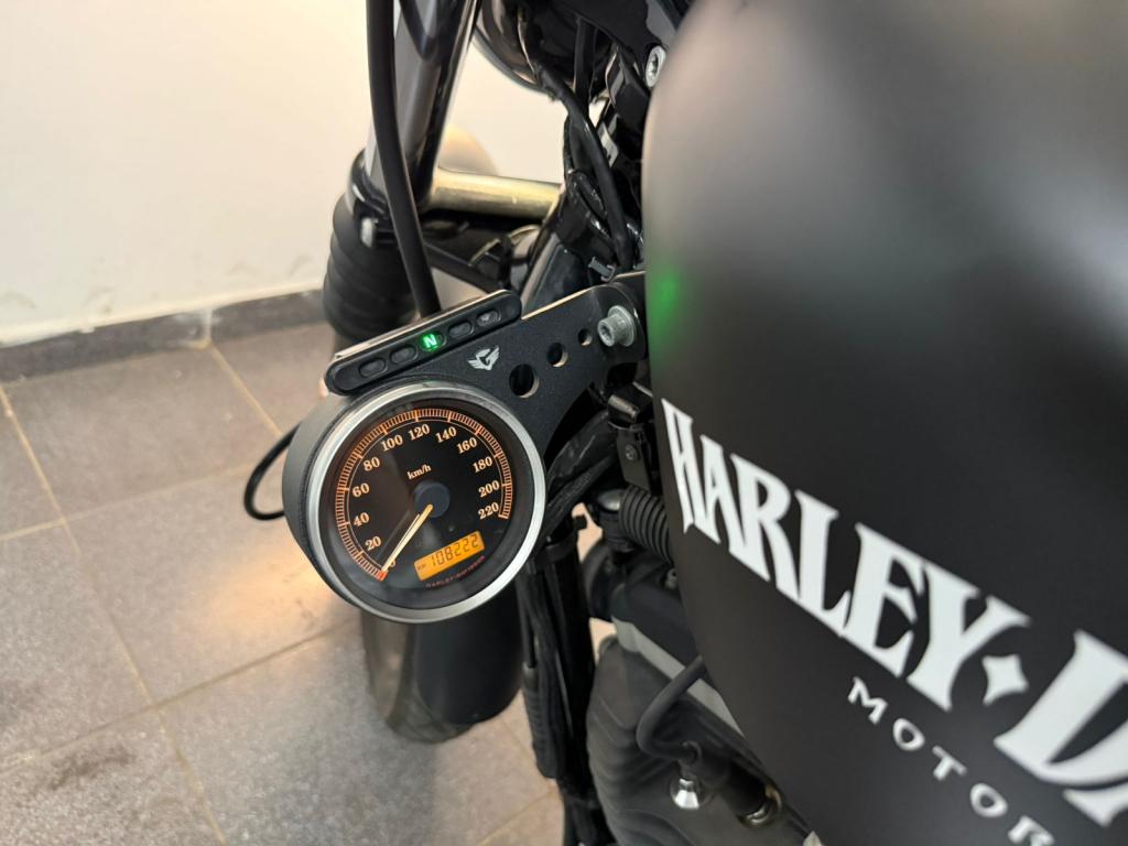 HARLEY DAVIDSON Sportster XL 883 - Foto