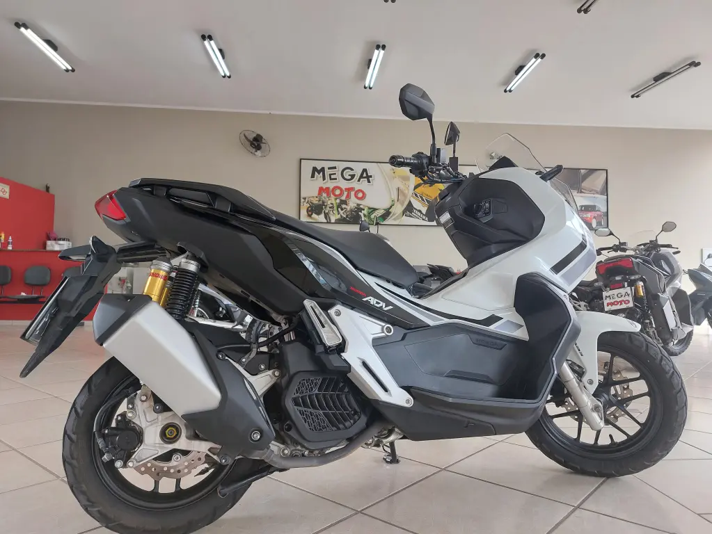 HONDA ADV 150 - Foto