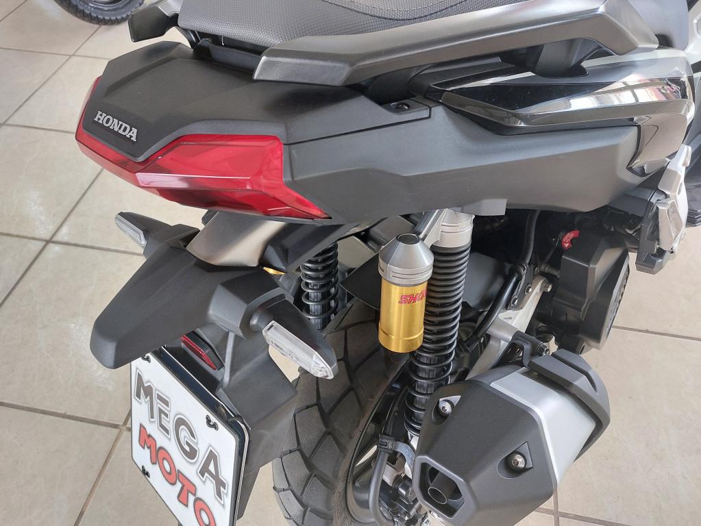 HONDA ADV 150 - Foto