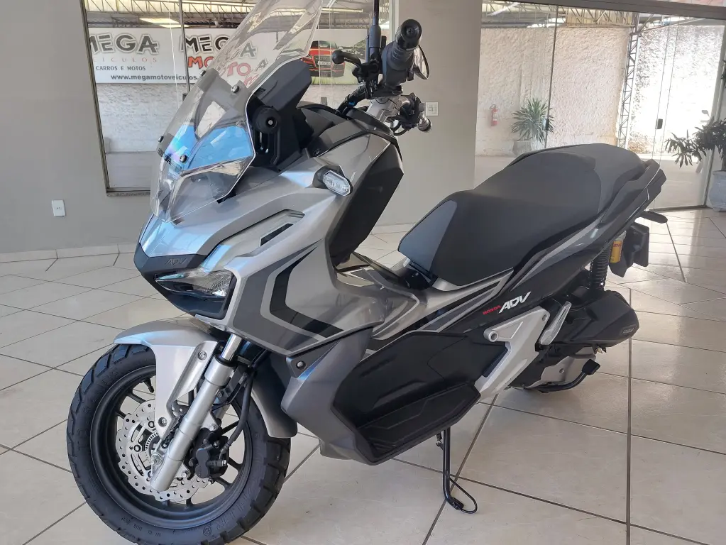 HONDA ADV 150