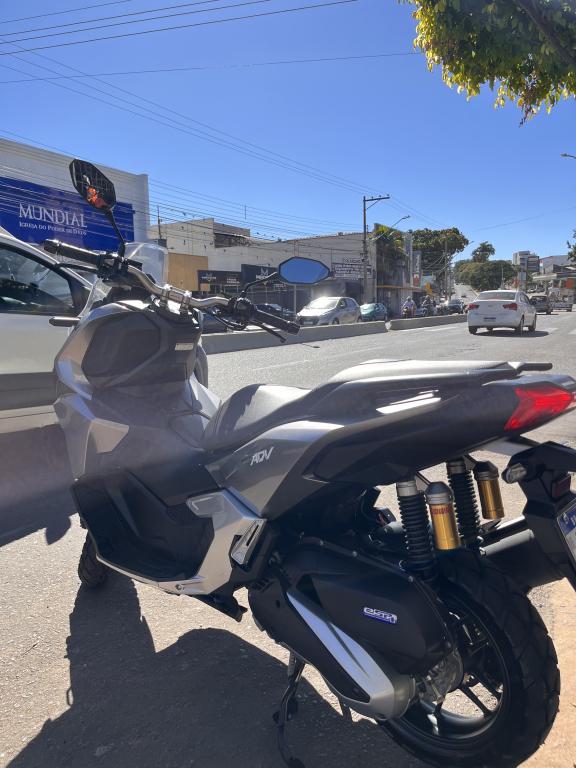 HONDA ADV 160 - Foto