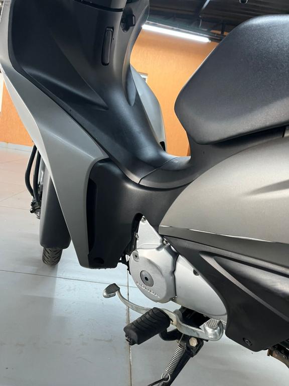 HONDA Biz 125 - Foto
