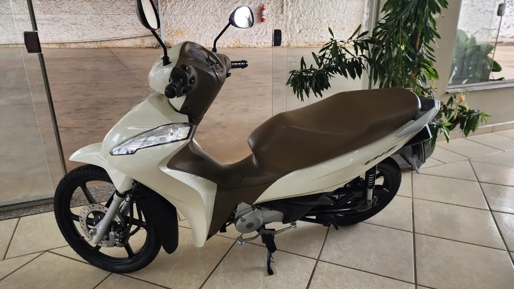 HONDA Biz 125 - Foto
