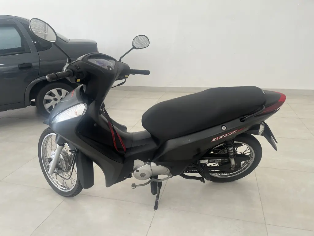 HONDA Biz 125 - Foto
