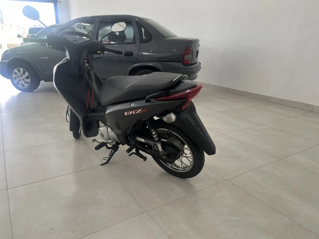 HONDA Biz 125 - Foto