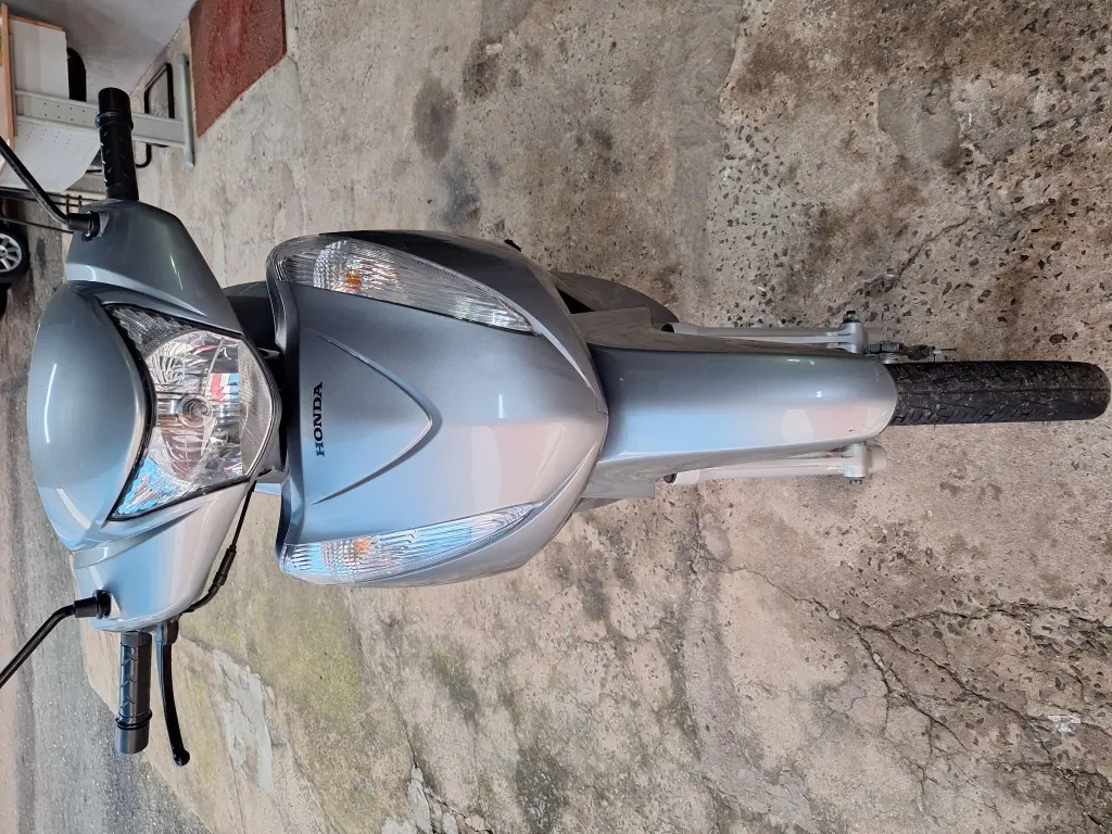 HONDA Biz 125 - Foto