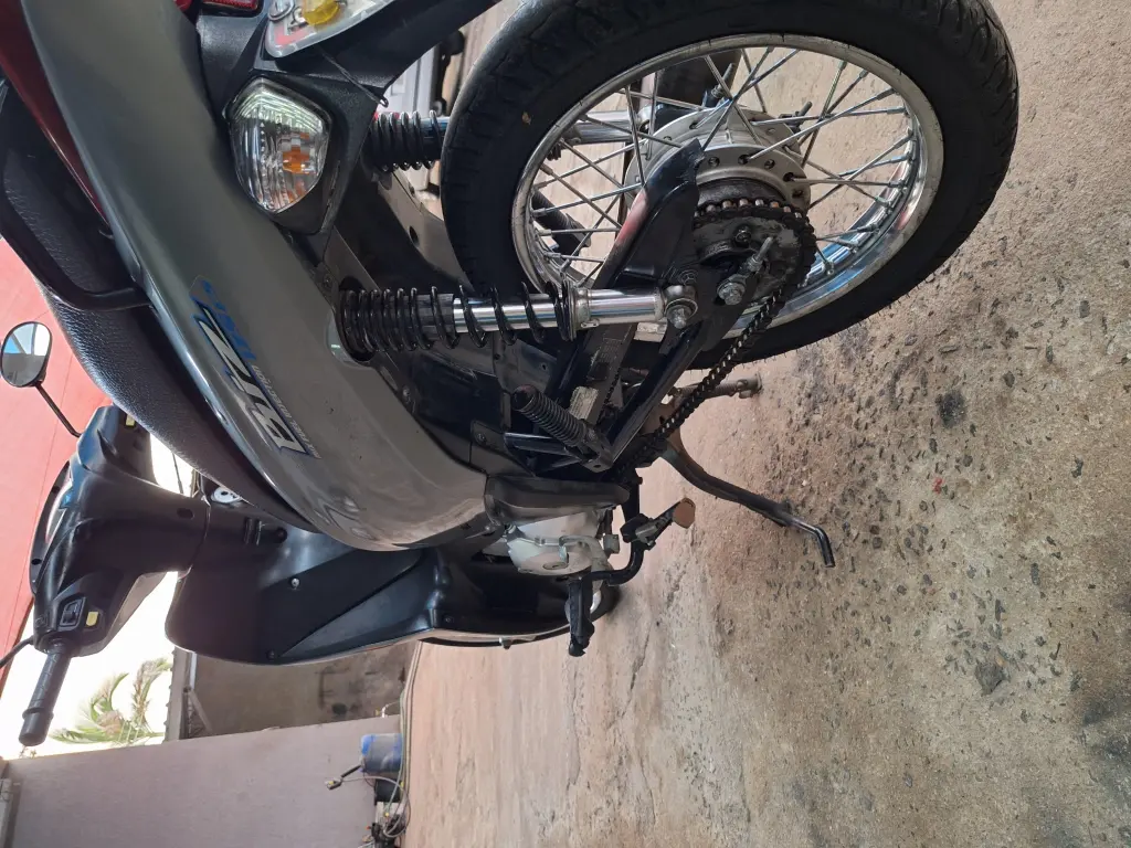 HONDA Biz 125 - Foto