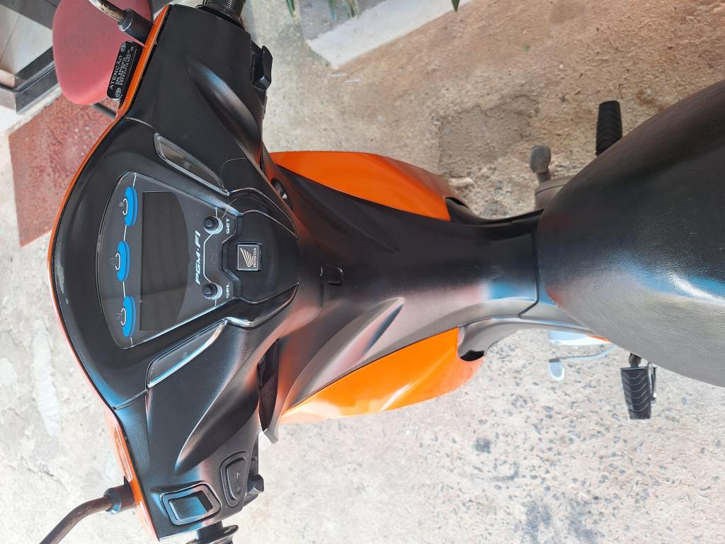HONDA Biz 125 - Foto