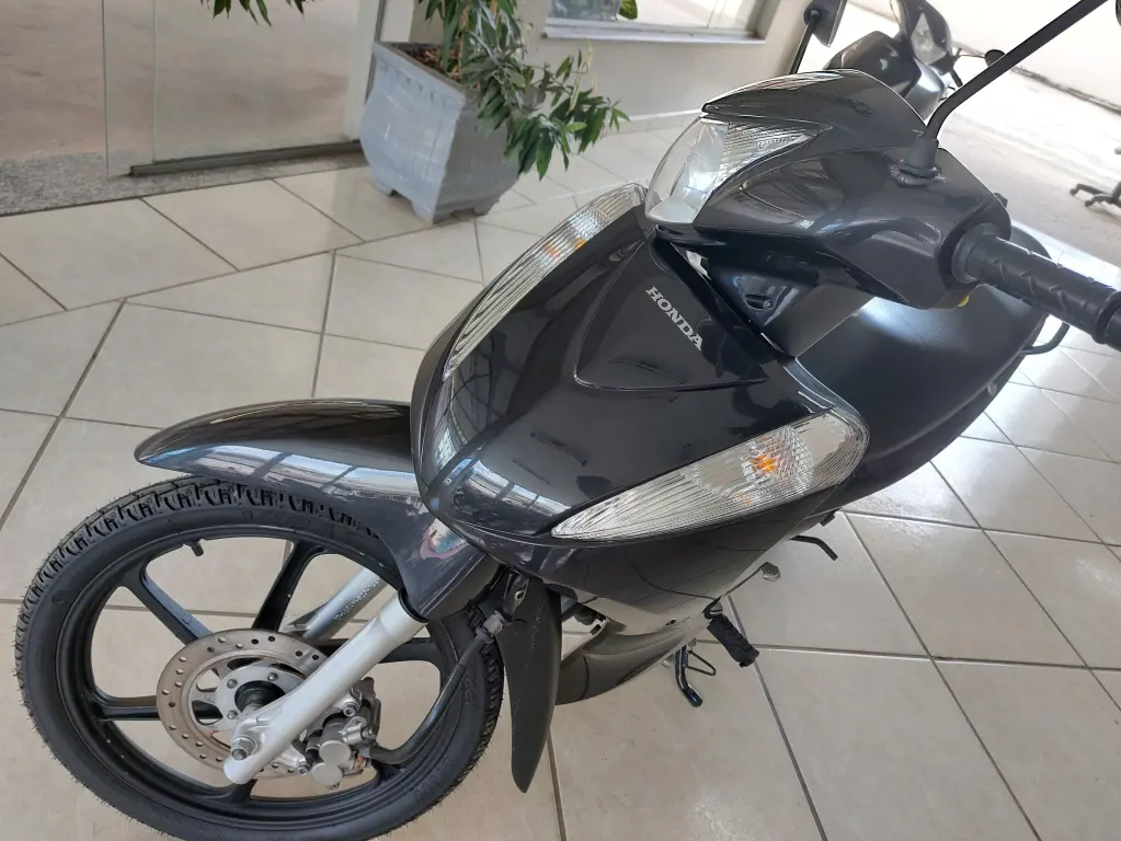 HONDA Biz 125 - Foto
