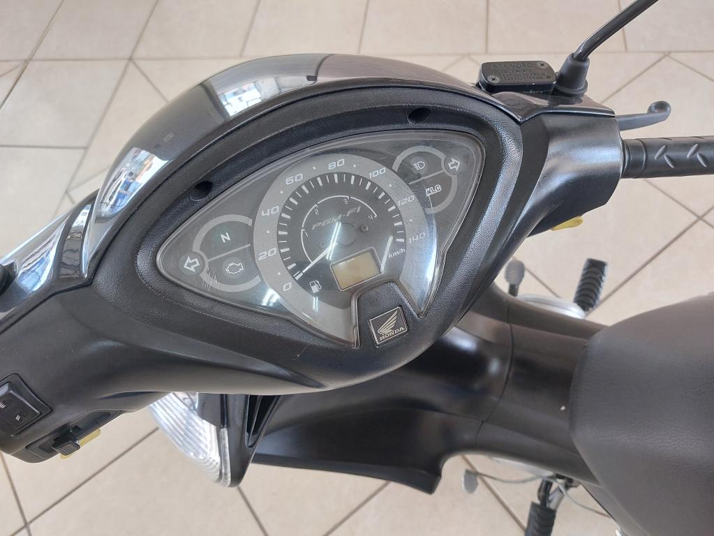 HONDA Biz 125 - Foto