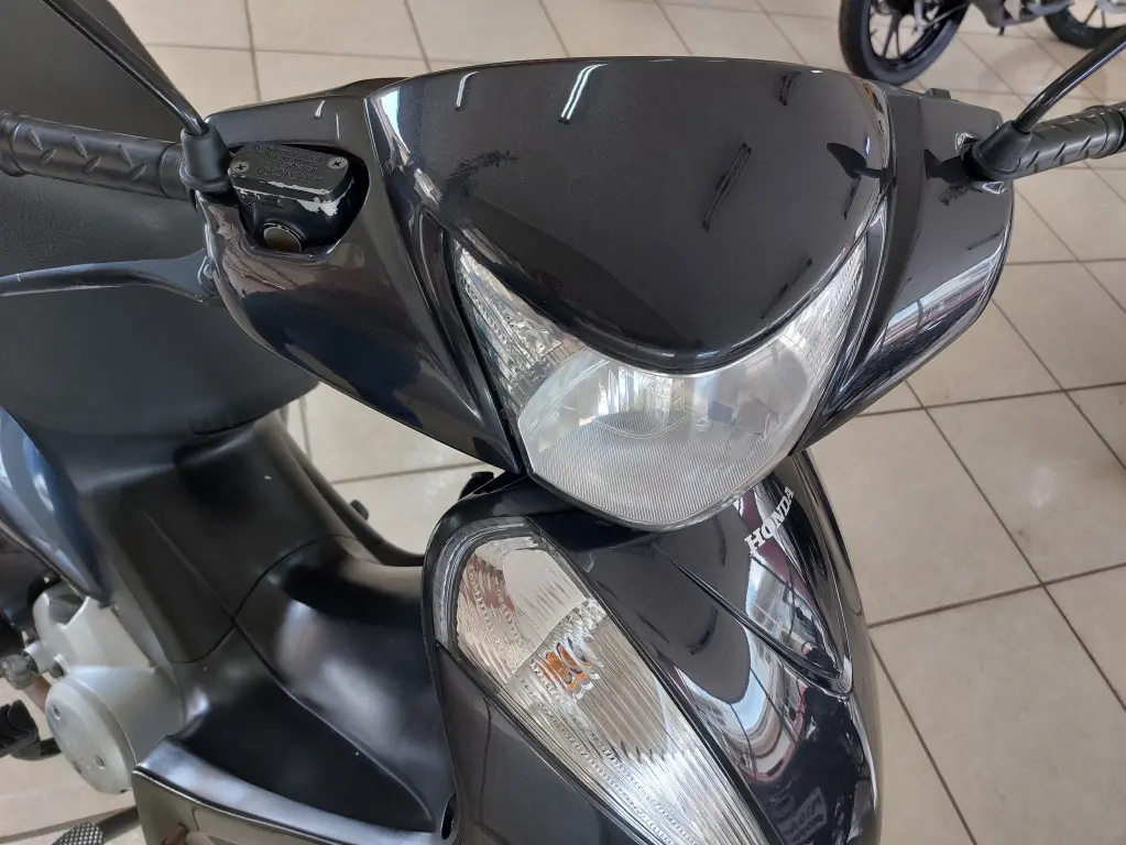 HONDA Biz 125 - Foto