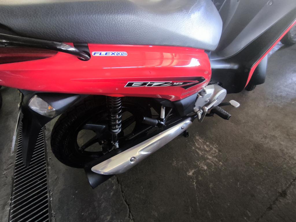 HONDA Biz 125 - Foto