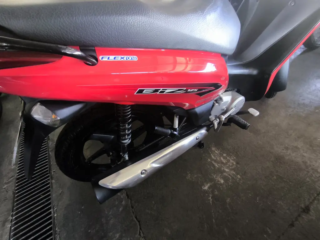 HONDA Biz 125 - Foto