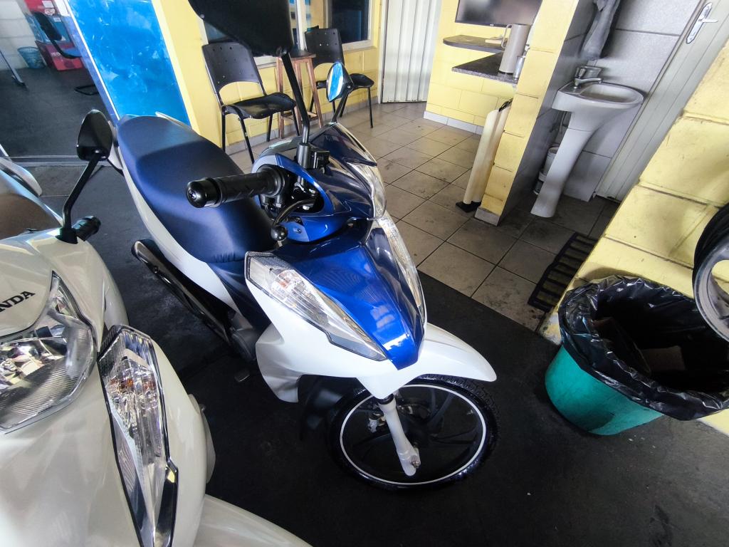 HONDA Biz 125 - Foto