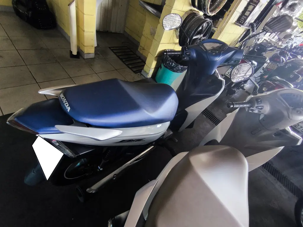 HONDA Biz 125 - Foto