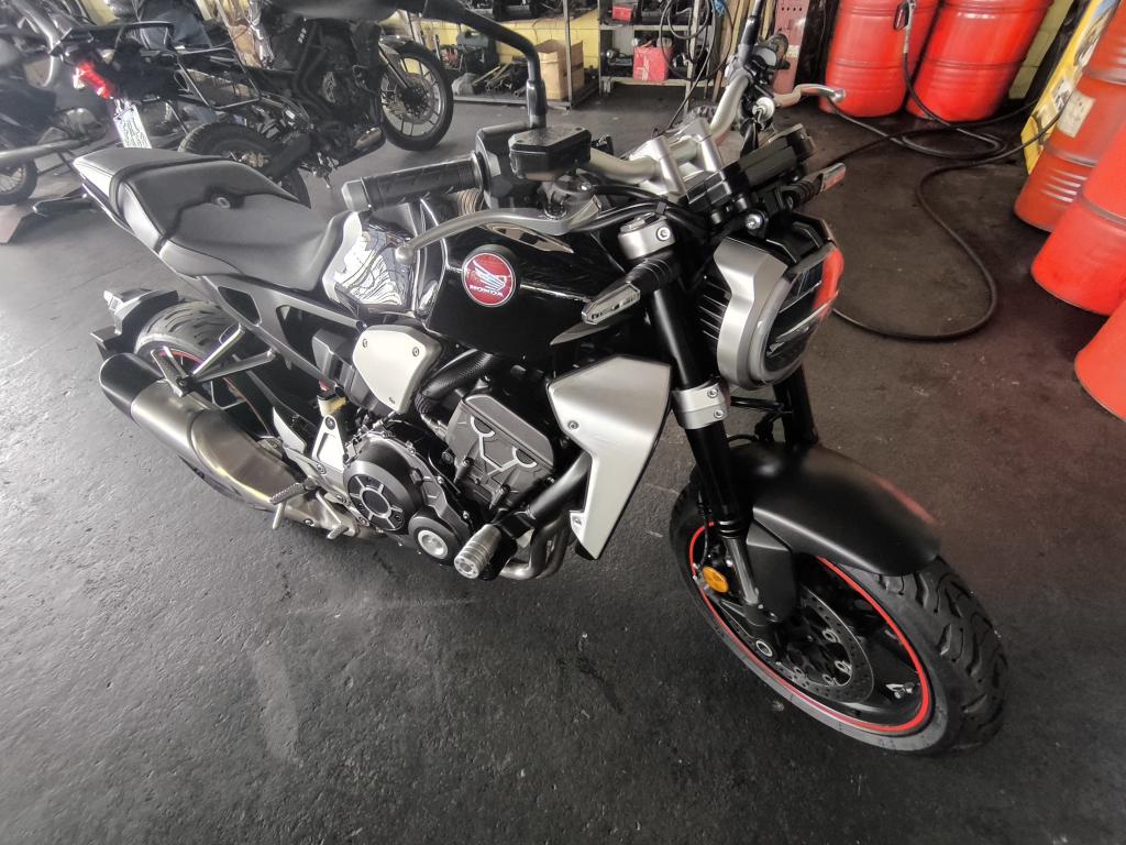 HONDA CB 1000 R - Foto