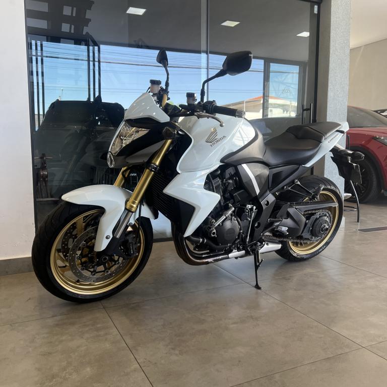 HONDA CB 1000 R