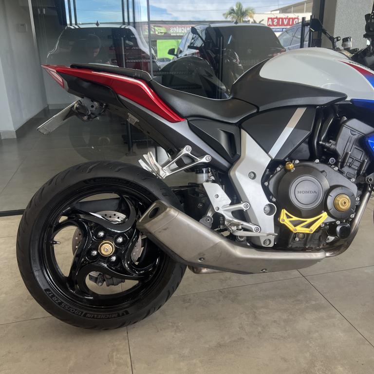 HONDA CB 1000 R - Foto