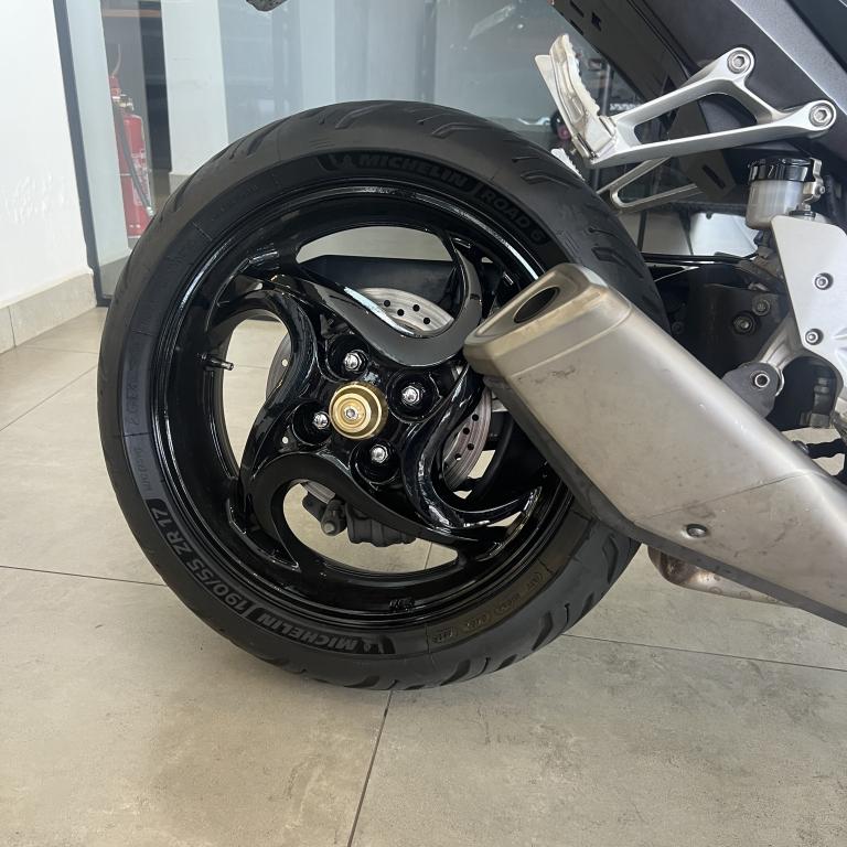 HONDA CB 1000 R - Foto