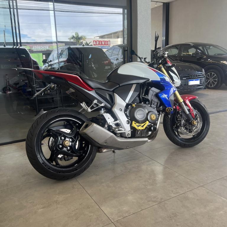 HONDA CB 1000 R - Foto