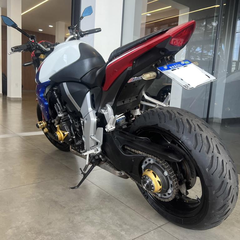 HONDA CB 1000 R - Foto