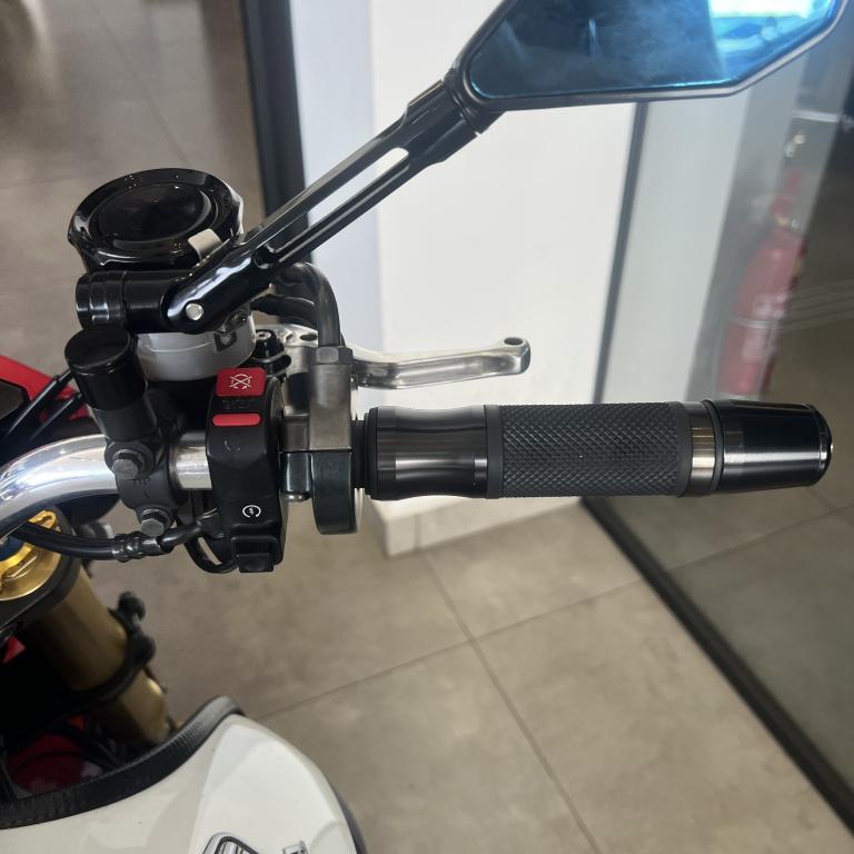 HONDA CB 1000 R - Foto