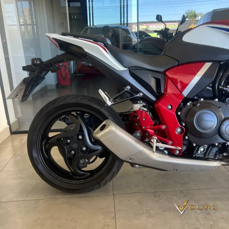 HONDA CB 1000 R - Foto