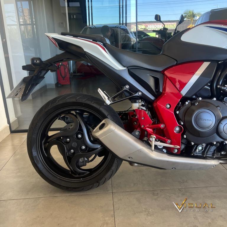 HONDA CB 1000 R - Foto