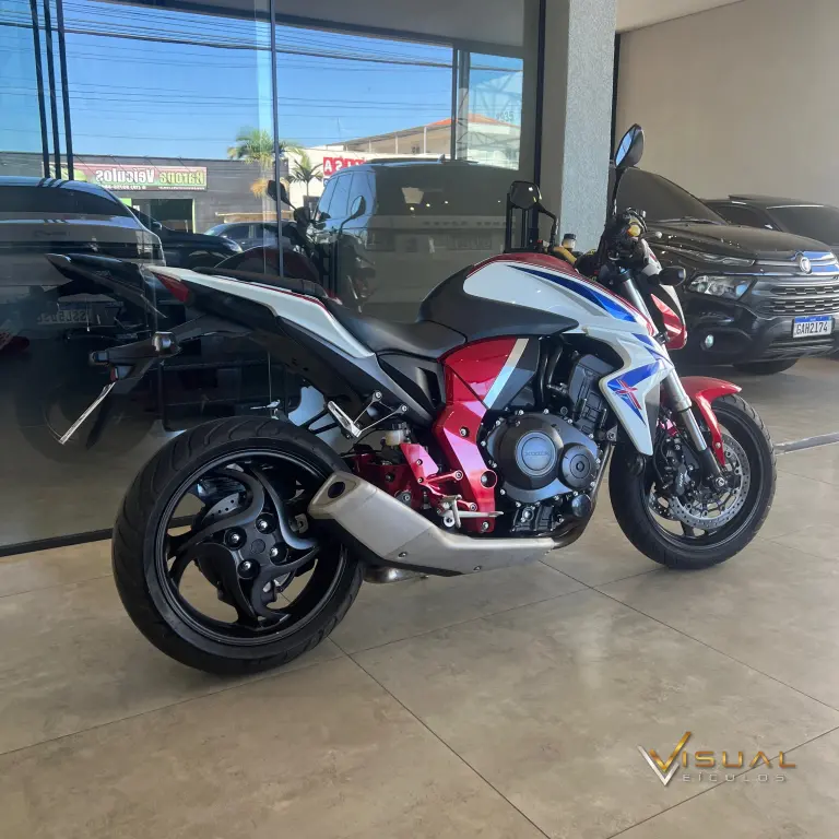 HONDA CB 1000 R - Foto