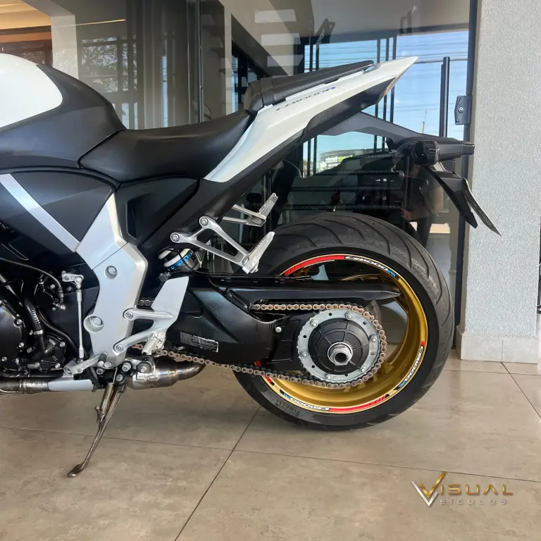 HONDA CB 1000 R - Foto