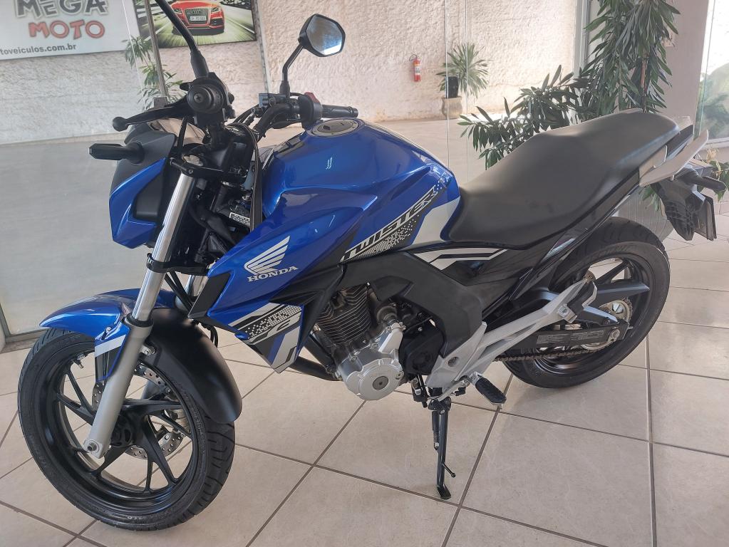 HONDA CB 250 F Twister