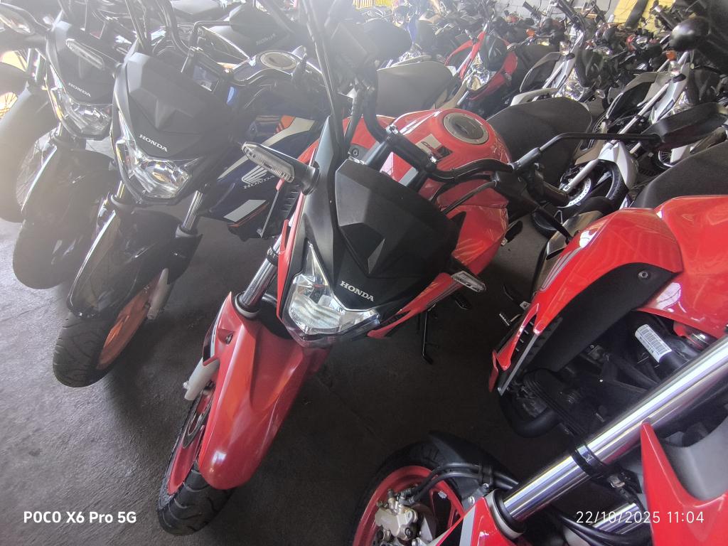 HONDA CB 250 F Twister - Foto