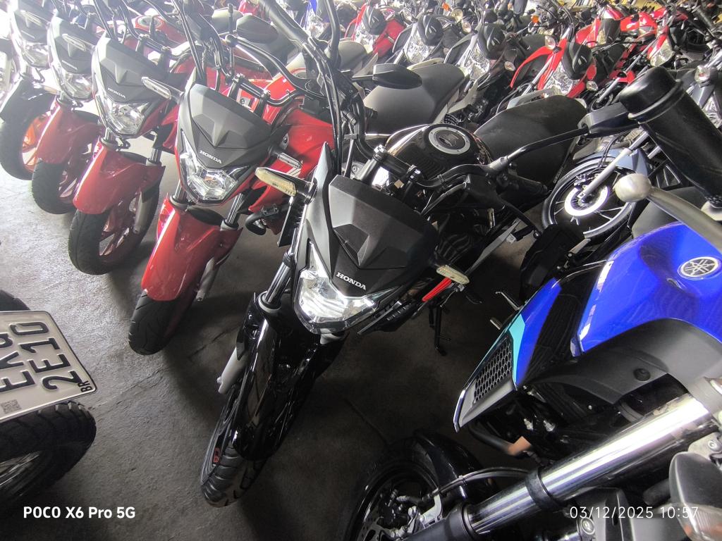 HONDA CB 250 F Twister