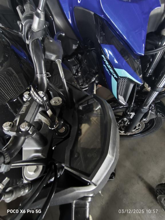 HONDA CB 250 F Twister - Foto