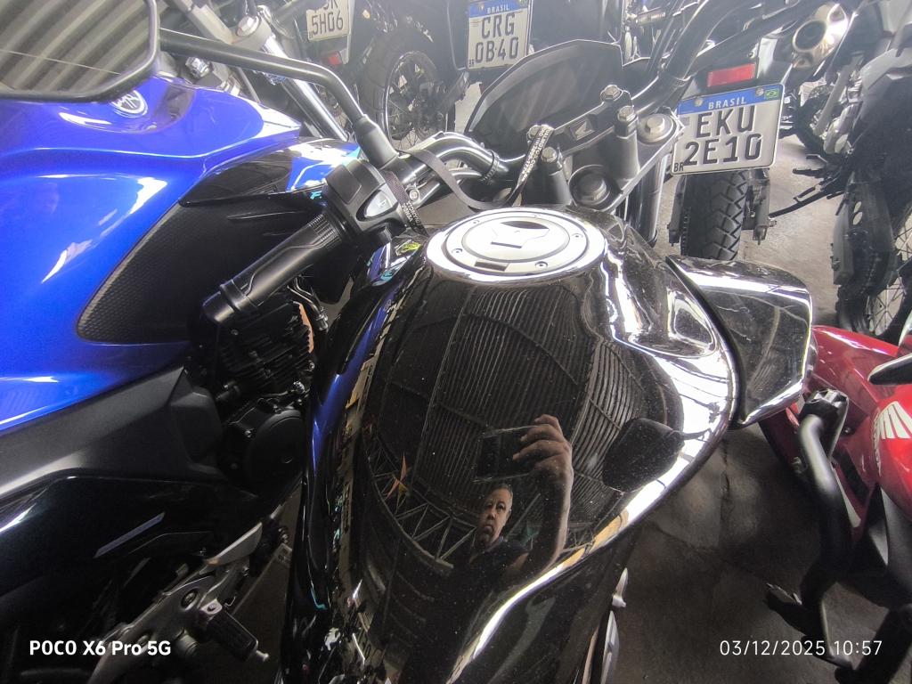 HONDA CB 250 F Twister - Foto