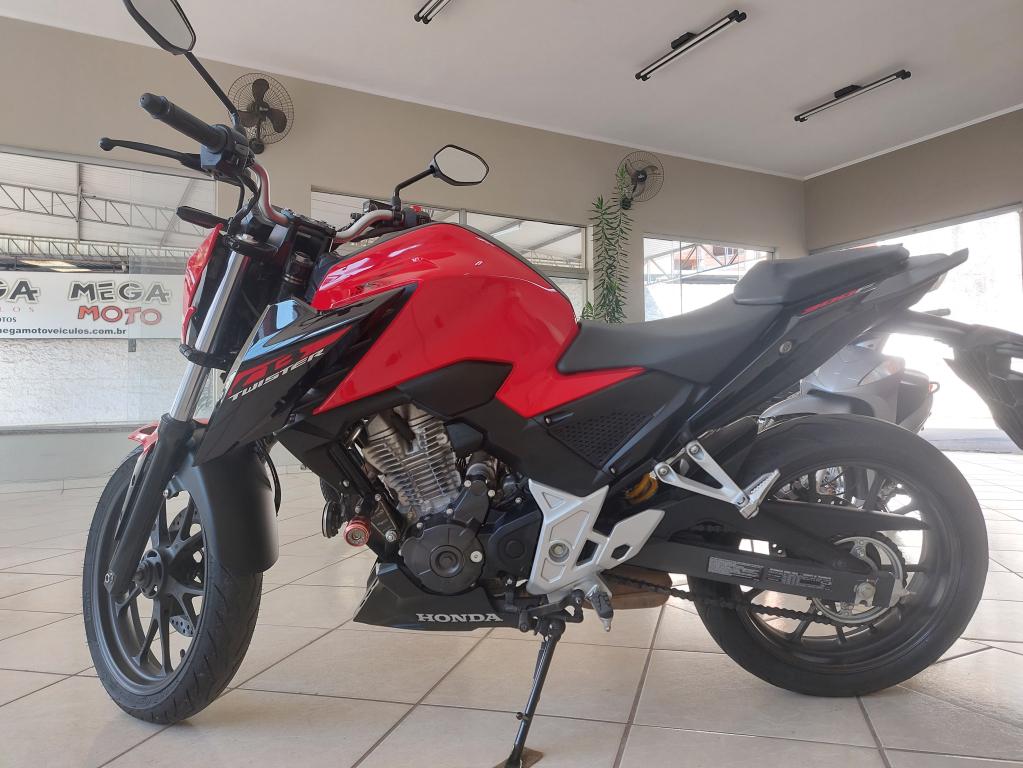 HONDA CB 300 F Twister - Foto