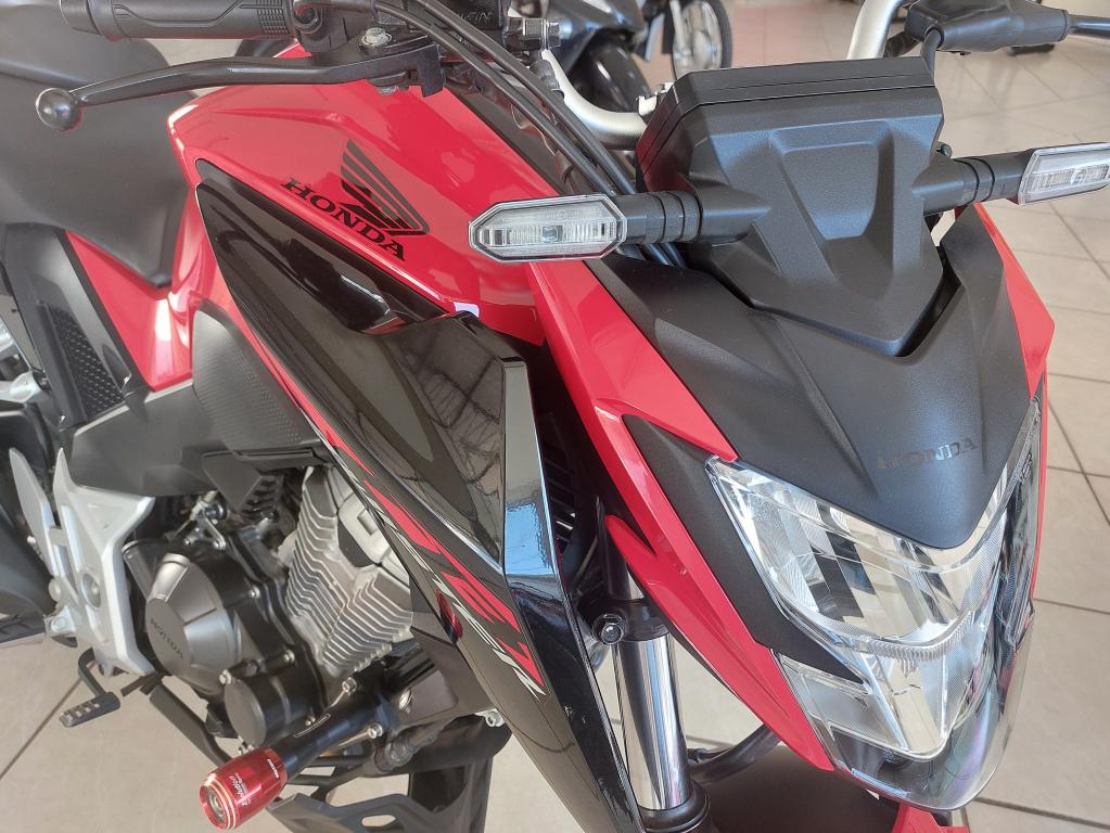 HONDA CB 300 F Twister - Foto