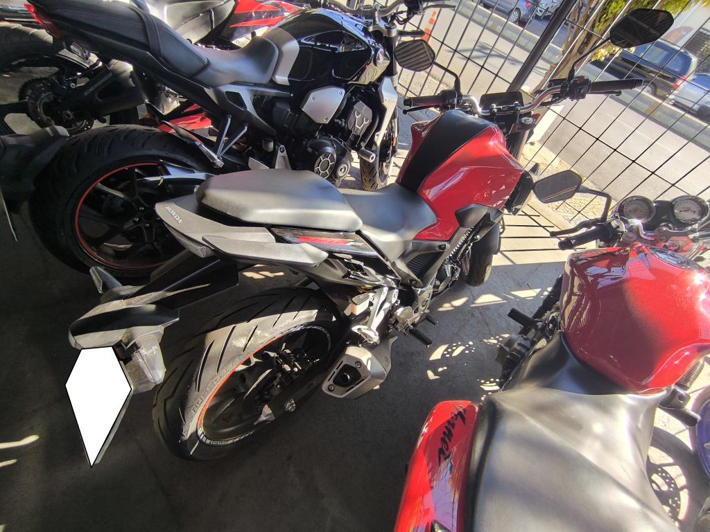 HONDA CB 300 F Twister - Foto