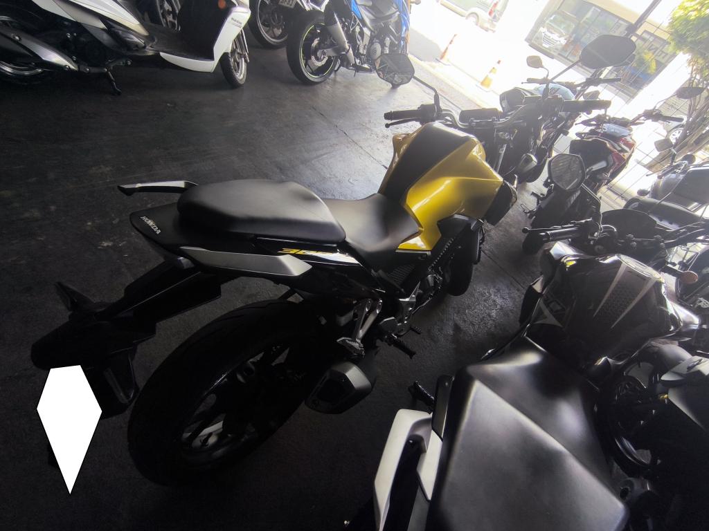 HONDA CB 300 F Twister - Foto