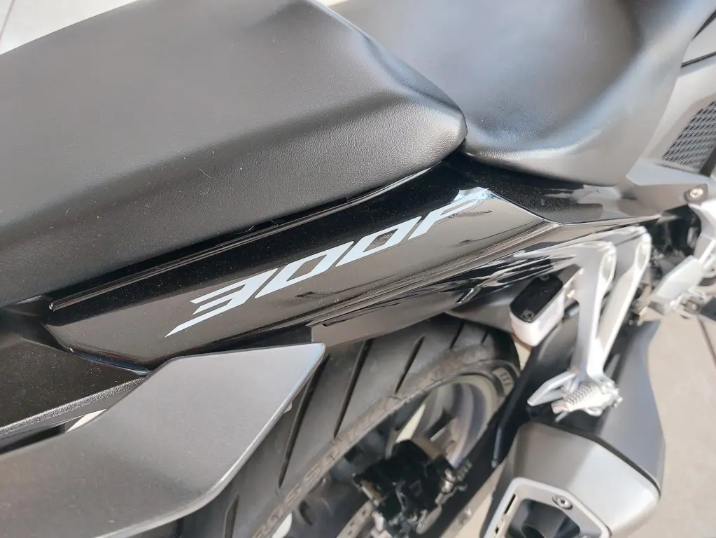 HONDA CB 300 F Twister - Foto