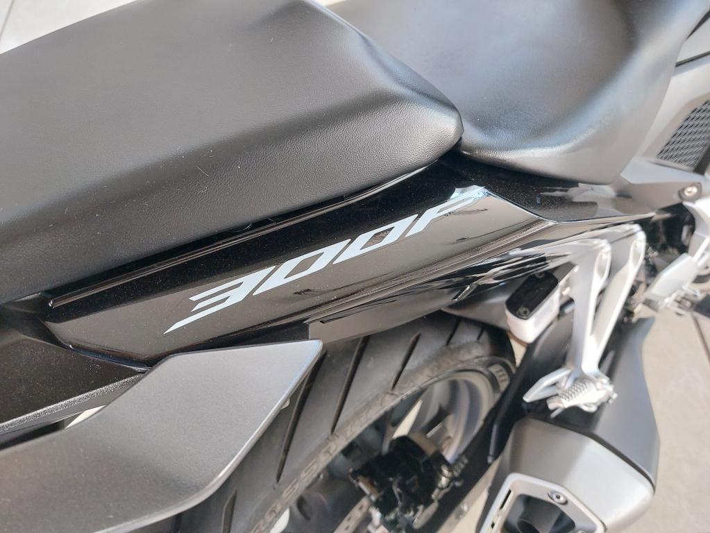 HONDA CB 300 F Twister - Foto