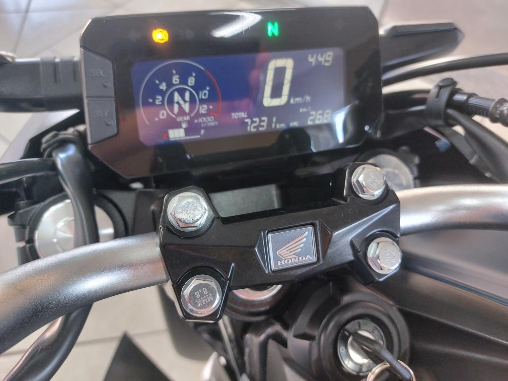 HONDA CB 300 F Twister - Foto