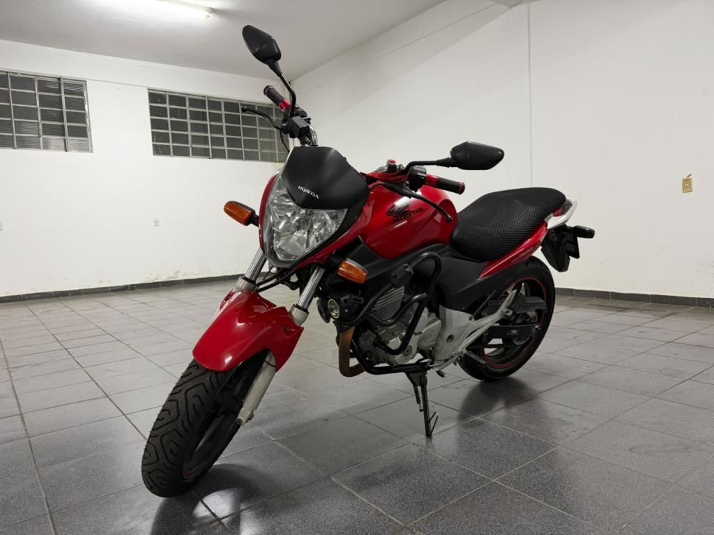 HONDA CB 300 R - Foto