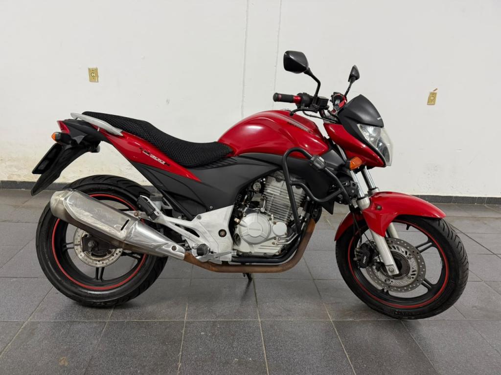 HONDA CB 300 R - Foto