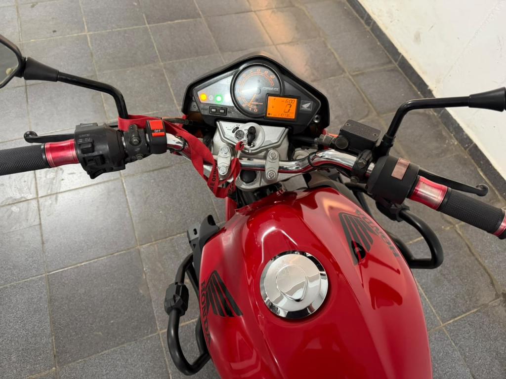 HONDA CB 300 R - Foto