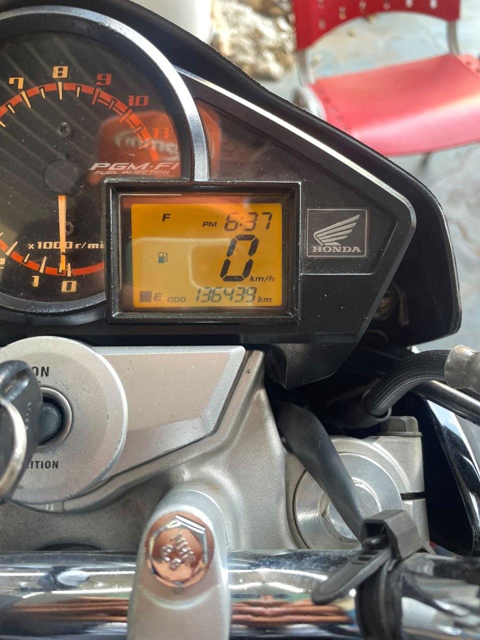 HONDA CB 300 R - Foto