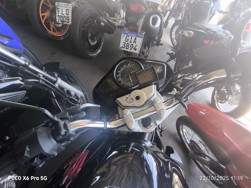 HONDA CB 300 R - Foto