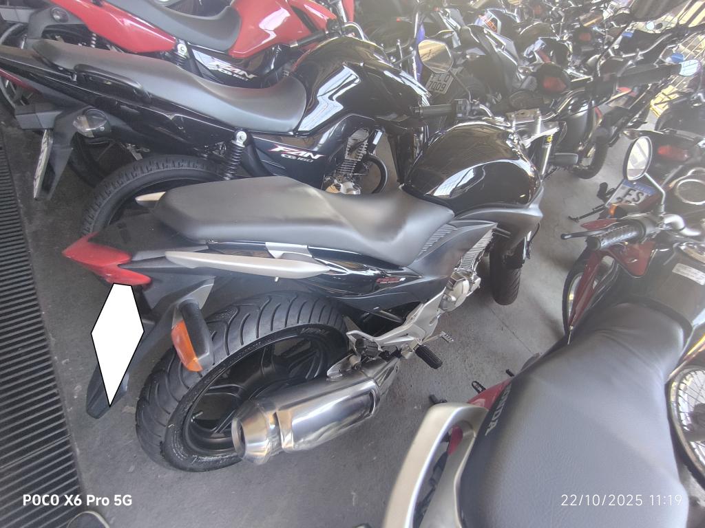 HONDA CB 300 R - Foto